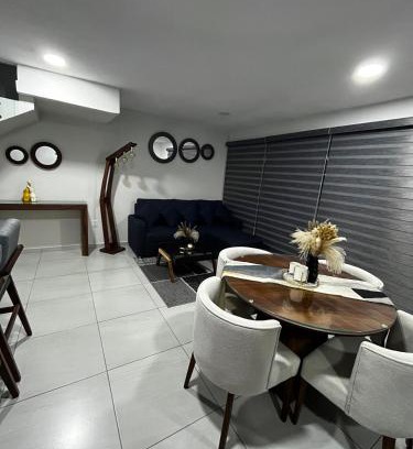Tlajomulco de Zuniga Casa | Aeropuerto Casa Santa María