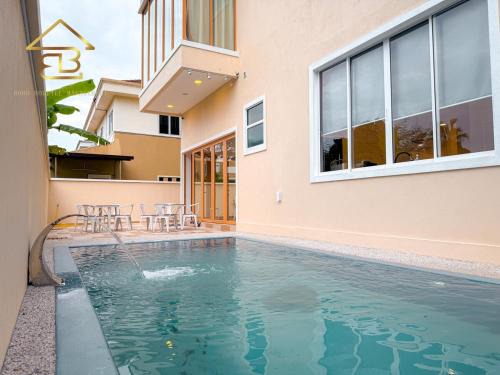 Hulu Kinta Casa | Aesthetic Muji Pool Villa in Ipoh 5BR 24Pax Karaoke Snooker Air hockey