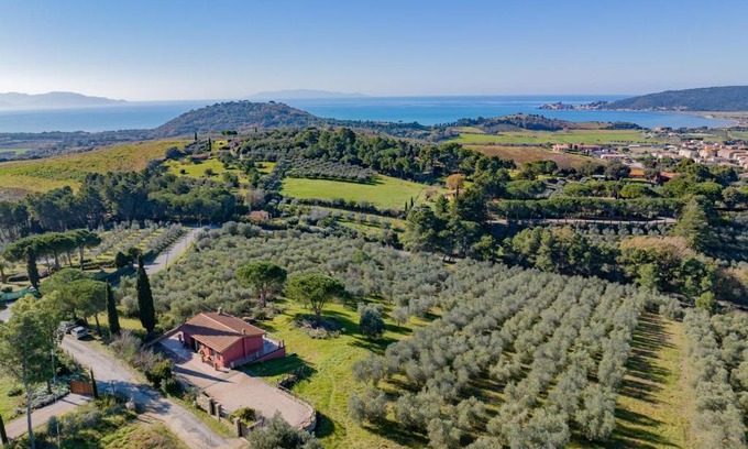 Orbetello Casa | Affitti Brevi Toscana - La vista su Talamone
