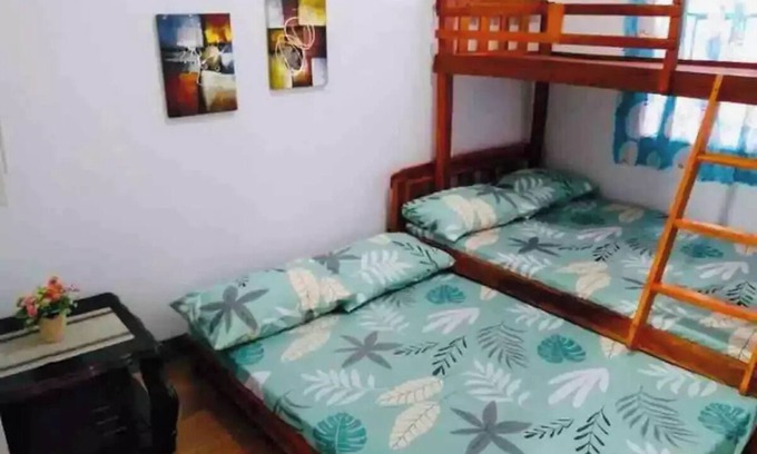 Santa Rosa Casa | Affordable 1 bedroom w/ wi-fi , netflix & parking