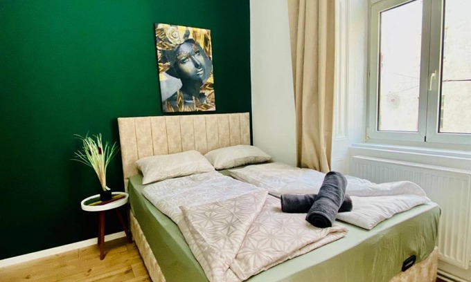 Matzleinsdorf Casa | Affordable 1BR Apartment. Prime Location In Vienna