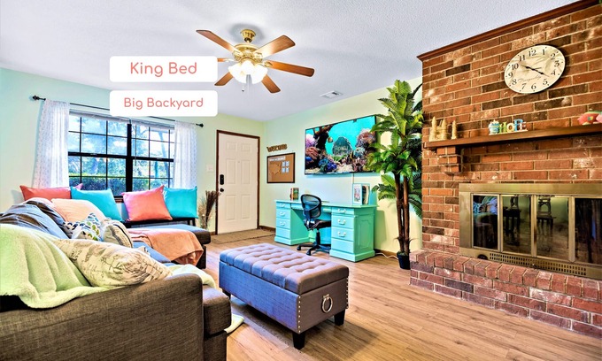 Montgomery Casa | Affordable 3BR Duplex Near Kayaking, Downtown, & Beach