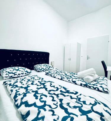 Liesing Apartamento | Affordable 5BR Shared Apt, 11 Min to Atzgersdorf