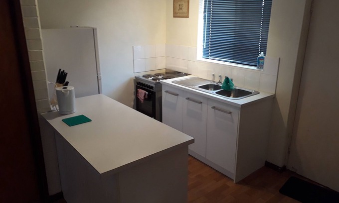 Dianella Apartamento | Apartamento económico cerca de la ciudad, cafeterías y tiendas.