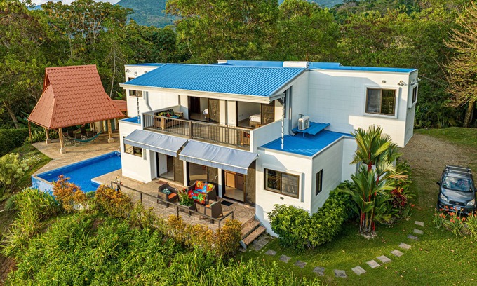 Uvita Casa | ¡Lujo asequible e impresionante! Privado pero cerca de todo
