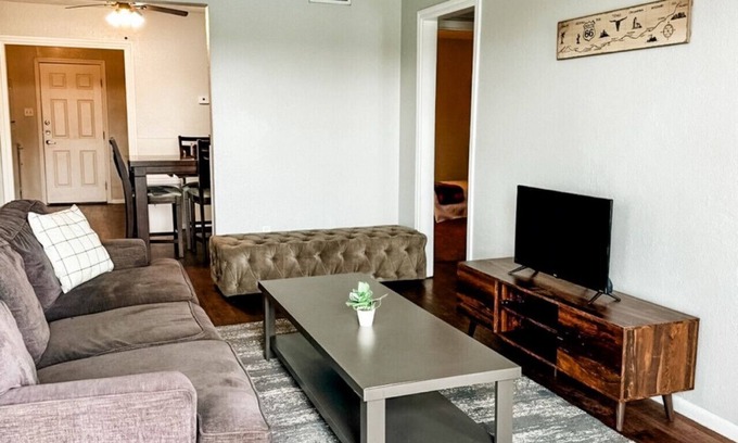 Central City Apartamento | Affordable & Centrally Located Workforce Retreat
