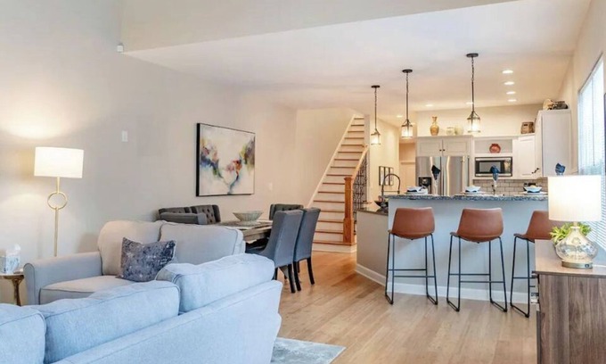 Highlands Casa | Affordable Luxury-All Kings-5 min to Urban Bourbon