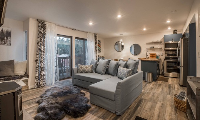 Majestic Pines Apartamento | Magnífico lujo! WiFi / estacionamiento / vista y excelente ubicación!