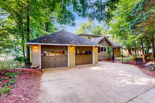 Fennville Casa | Afterglow