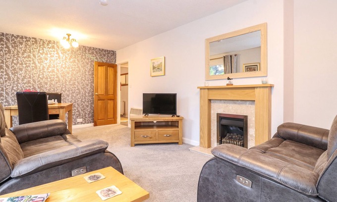 Ambleside Cabaña | AFTON, romantic, with pool in Ambleside