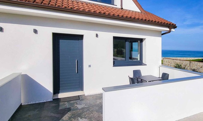 Razo da Costa Apartamento | AG Casa Arnados, 1ª linea playa Razo con terraza