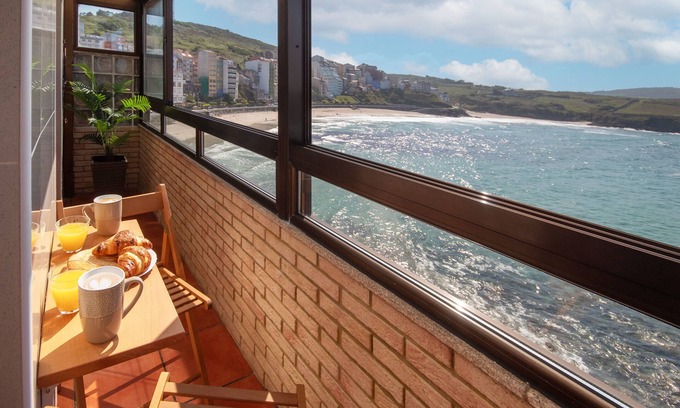 Malpica de Bergantinos Apartamento | AG Piso Caldeirón Malpica, primera linea de playa