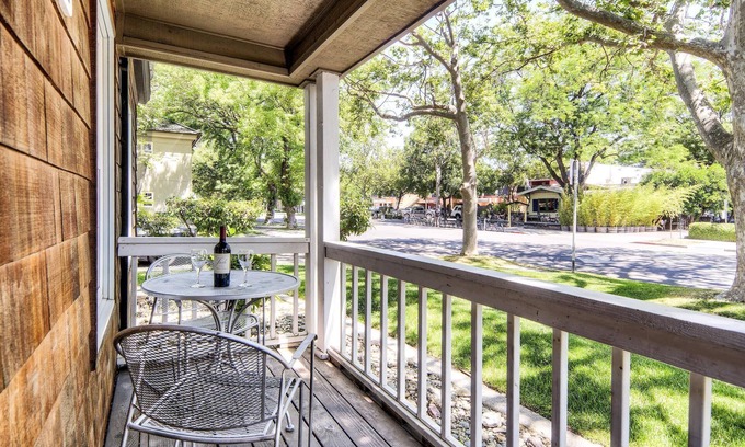 Davis Hotel | Aggie Inn, Ascend Hotel Collection