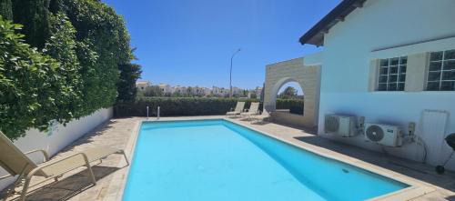 Ayia Thekla Casa | Agia Thekla bungalow with pool