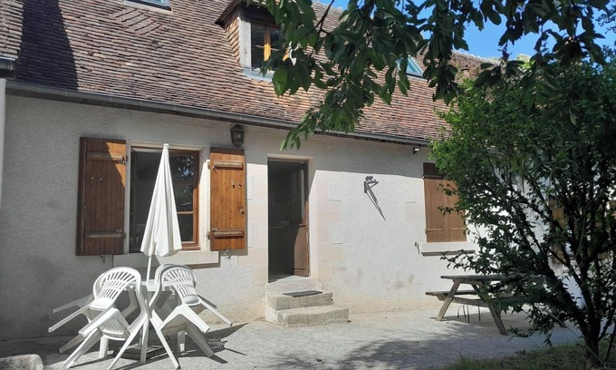 Pellevoisin Casa | Agréable & Jolie maison- 1 chb- wifi- jardin