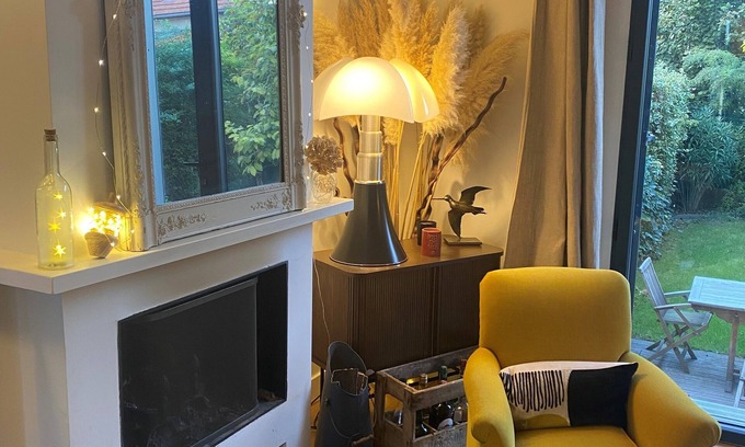 Suresnes Casa | Agréable Maison Avec Jardin à 15 min de Paris, Proche Transports