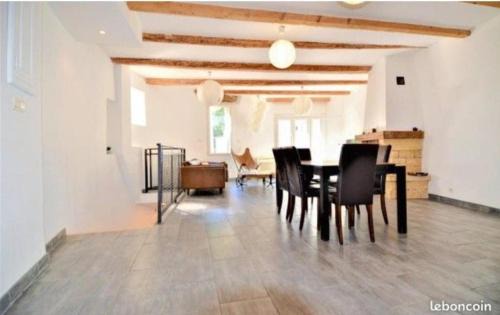 Laudun Casa | Agréable maison de village