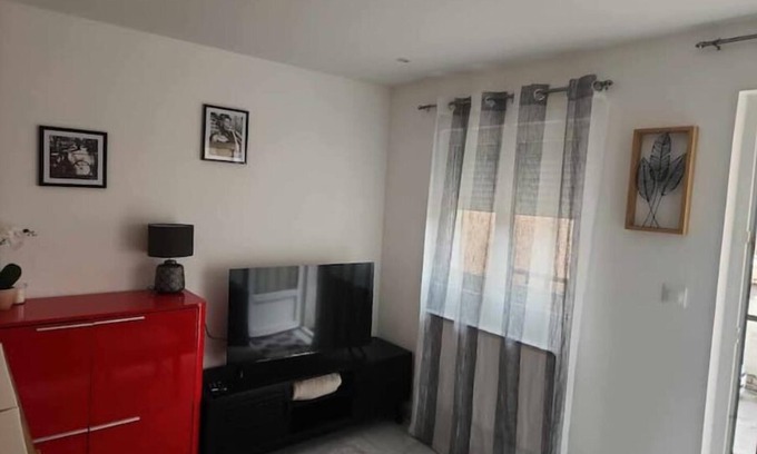 Bourgoin-Jallieu Apartamento | Agréable T2/centre-ville 10 min Gare