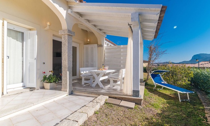 Baia Caddinas Apartamento | Agrifoglio by Interhome