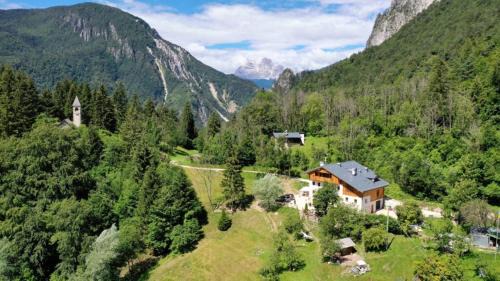 Valle di Cadore Casa | AGRITURISMO BORGO DAMOS