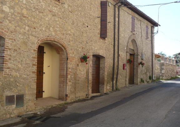 Avigliano Umbrio Apartamento | Agriturismo Piandellerose