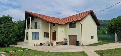 Baia-Sprie Casa | Agropensiunea Hareta