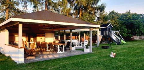 Krajno Pierwsze Casa | Agroturystyka Grafit