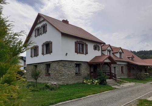 Krzyzowka Casa | Agroturystyka Izby