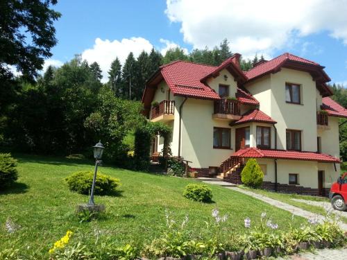Niedzwiedz Casa | Agroturystyka Zagroda