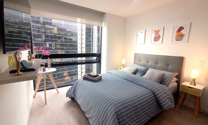 Usaquen Casa | AH/Loft con Alexa, Parking, Coworking, Usaquén