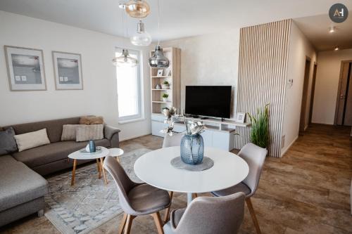 Zapad Apartamento | AH Nová Terasa II Free Parking