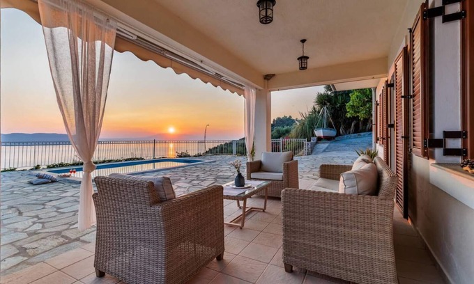 Xanthi Region Villa | Villa con piscina privada con vistas al mar en una ubicación muy tranquila, Wi-Fi sin vecinos
