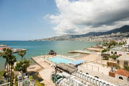 Jounieh Apartamento | Aigue Marine Beachfront - Splendid View Chalets on Jounieh Bay