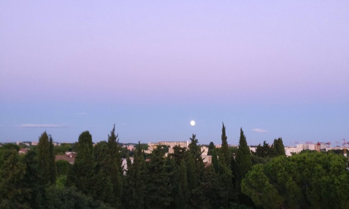 Les Beaux-Arts Apartamento | Aiguelongue, head in the stars