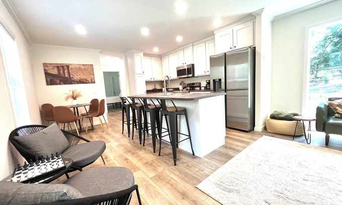 Aiken Casa | Aiken Horse Lover’s Retreat. Nestled in 4 acres of tranquil private forest.