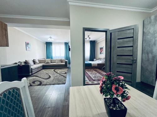 Almaty Apartamento | Ailyn apartments 4х комнатная 466
