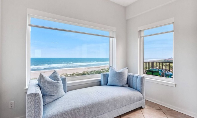 Fernandina Beach Apartamento | AIP Resort ,Unique Oceanfront Penthouse,Panoramic View, Elegantly Renovated,