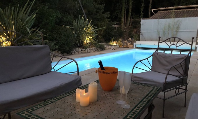 Bagnols-en-Foret Villa | Air-conditioned villa (sleeps 12) Private SWIMMING POOL with roller shutter Flower-filled GARDEN QUIET