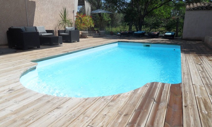 Le Luc Casa | Villa provenzal, aire acondicionado, con piscina climatizada, spa y suite principal.