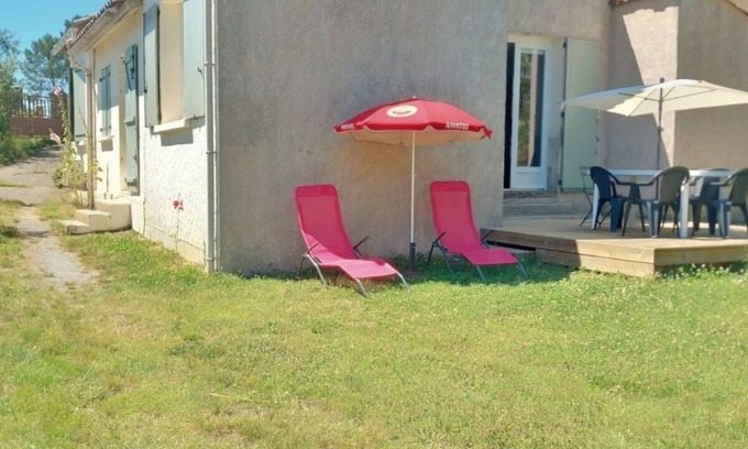 Bessas Casa | Air-conditioned single-storey house on 900 m2 of land in a village in southern Ardèche
