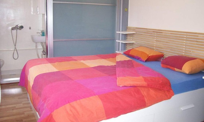 Amarousion Apartamento | Air conditioned STUDIO in quite garden with barbecue Athens
