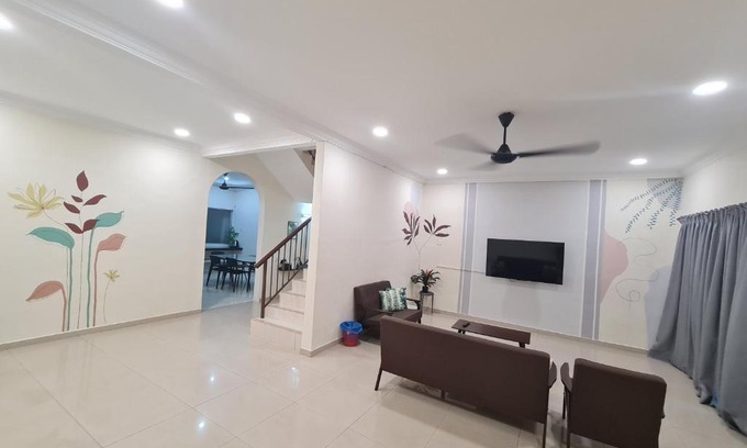 Simpang Casa | Air-home M3 Simpang near Aulong Econsave, 4BR, 10pax, Netflix