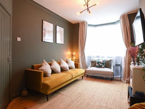 Southsea Casa | Air Maison - Relaxing 3 Bedroom Apartment