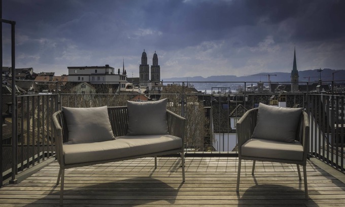 Niederdorf Apartamento | Airhome Limmatquai River View Apartment