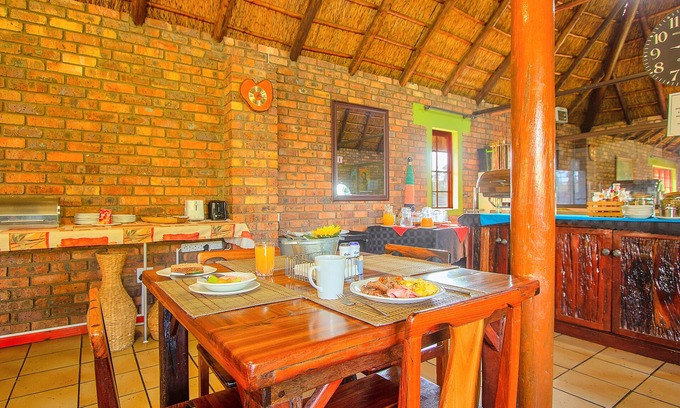 Kempton Park Casa | Airport Bird & Game Lodge