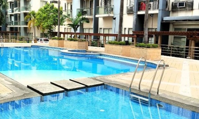 Moonwalk Apartamento | Airport Palm Tree Manila - 7