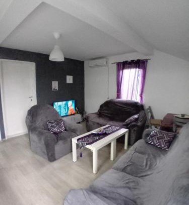 Petrovec Apartamento | Airport Shtrkovi - Storks