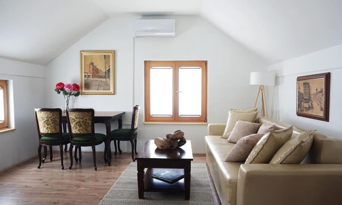 Novi Beograd Apartamento | Airport Studio Loft - Galleria