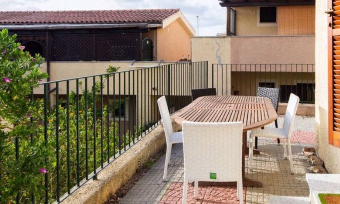 Olbia Apartamento | AIRPORTby walkCOMM.CENTERharbourBUS-SHUTTLE-WI FI-GARDEN-free PARK-WASH MAircon