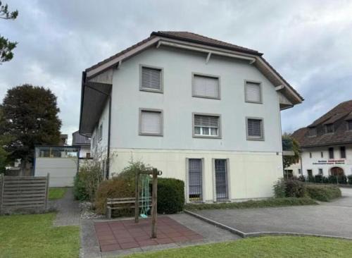 Flumenthal Apartamento | AIRR Wohnung in Flumenthal